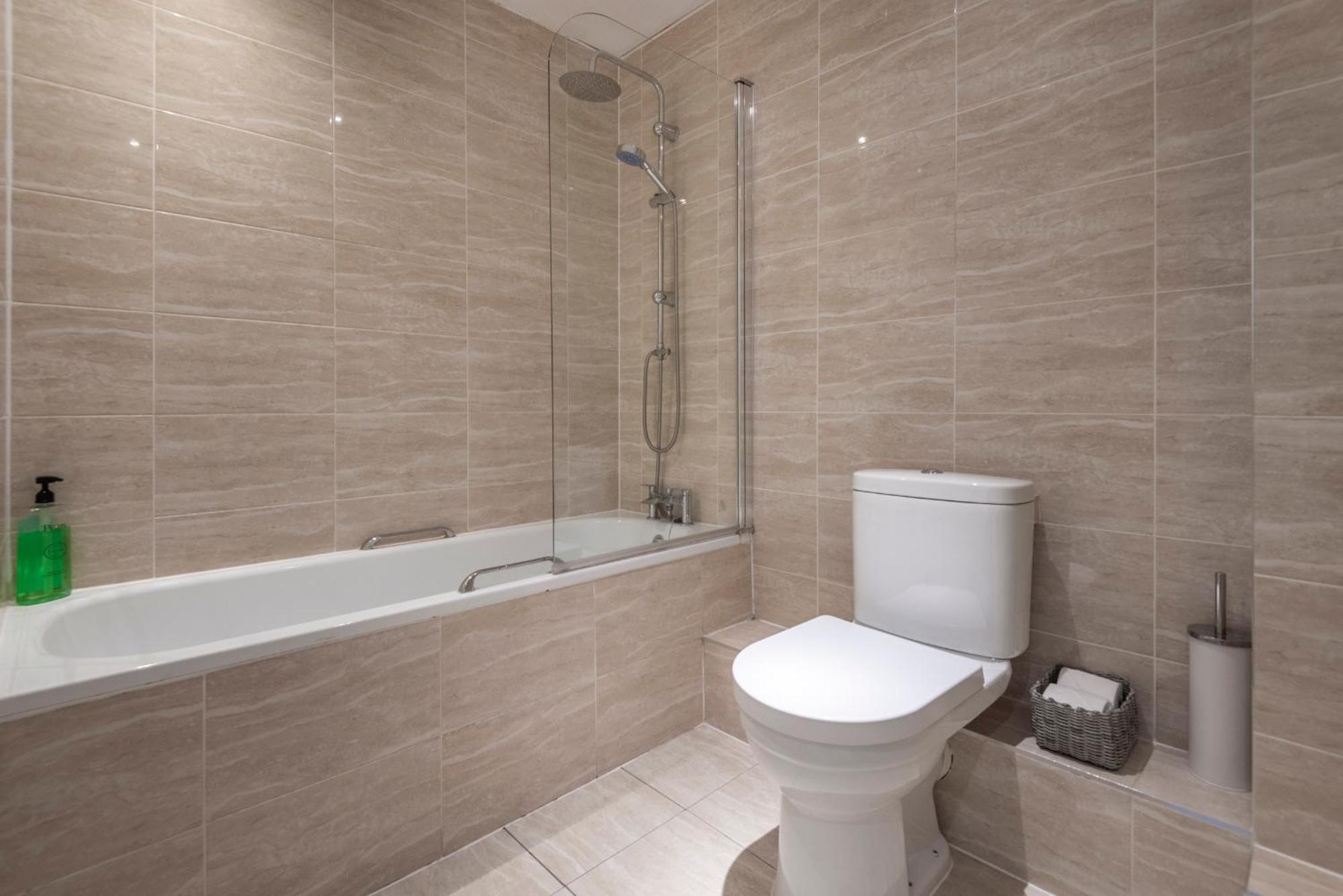 2 Bed Town House With Garden In Hackney, London Apartment Exterior photo